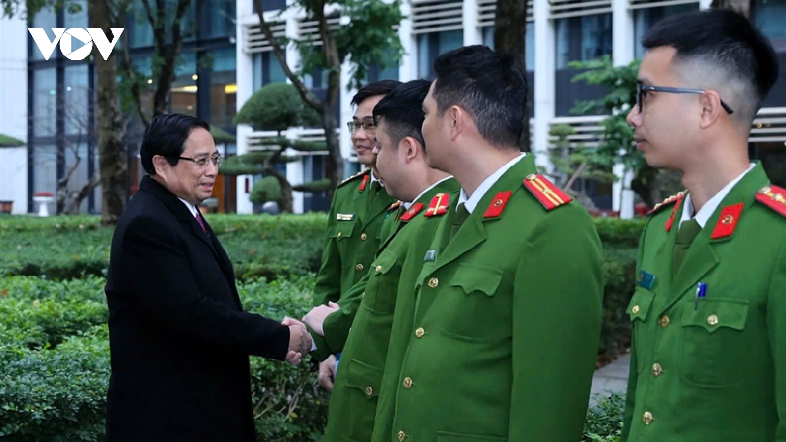 PM Pham Minh Chinh pays Lunar New Year visit to police force